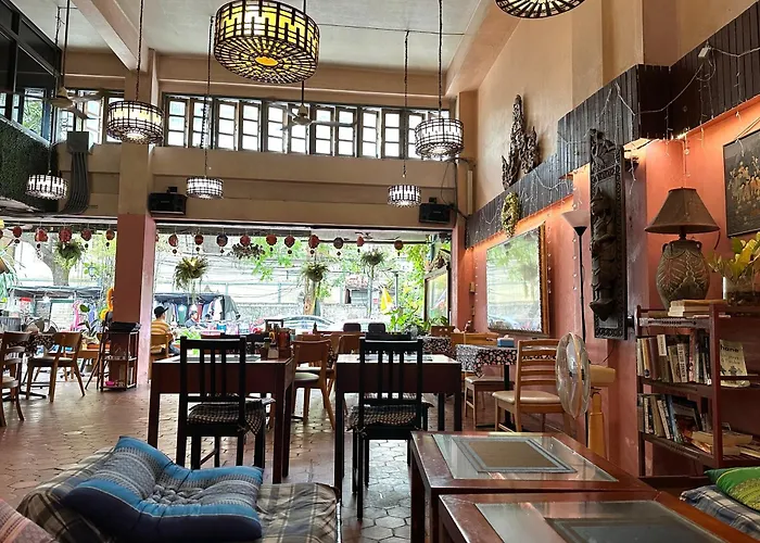 My House & Restaurant Hostel Bangkok