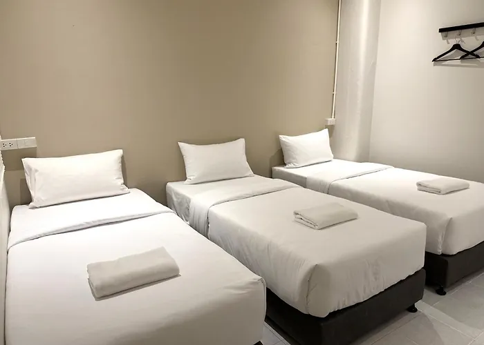 My House & Restaurant Hostel Bangkok