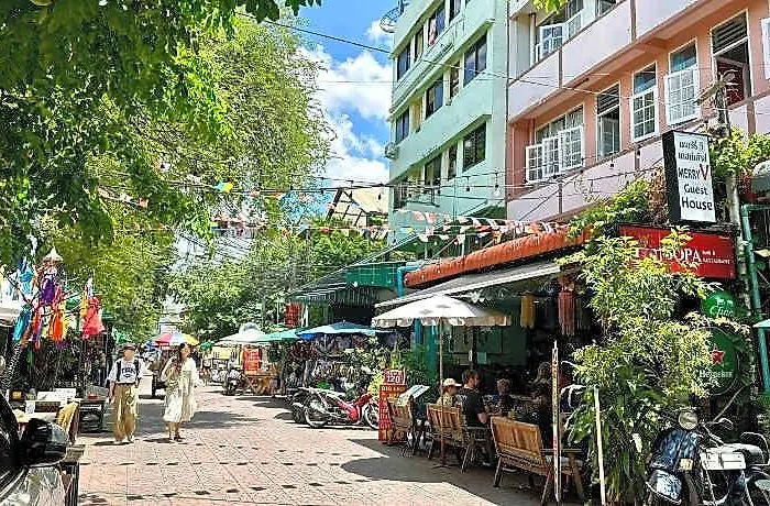 Hostel My House & Restaurant